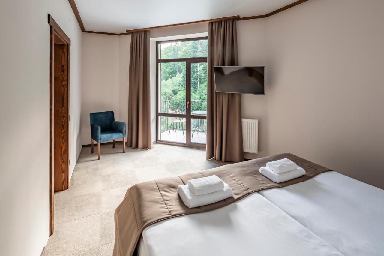 Osonnya Karpaty Resort Medical & Spa Skhidnytsia ภายนอก รูปภาพ